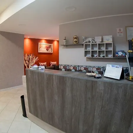 L'incanto Πανσιόν